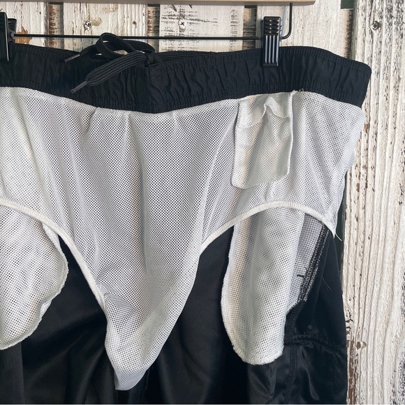 WORLD WIDE SPORTSMAN Black Men’s Size XL Swim Trunk Cargo Hybrid Shorts Fishing - Picture 5 of 11